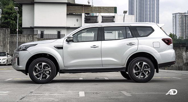 2022-nissan-terra-exterior-side-philippines-612f485a7e216